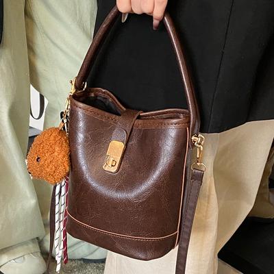 Sonbaharda Kadınlar İçin Popüler Çantalar Yeni Tek Omuz Askılı Çapraz Askılı Kadın Çantası Kadınlar İçin Üst Düzey Çok Yönlü Kovboy Çantası