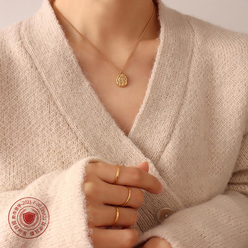 18K Gold-Plated Titanium Steel Necklace with Korean Geometric Irregular Imitation Walnut Shell Pendant