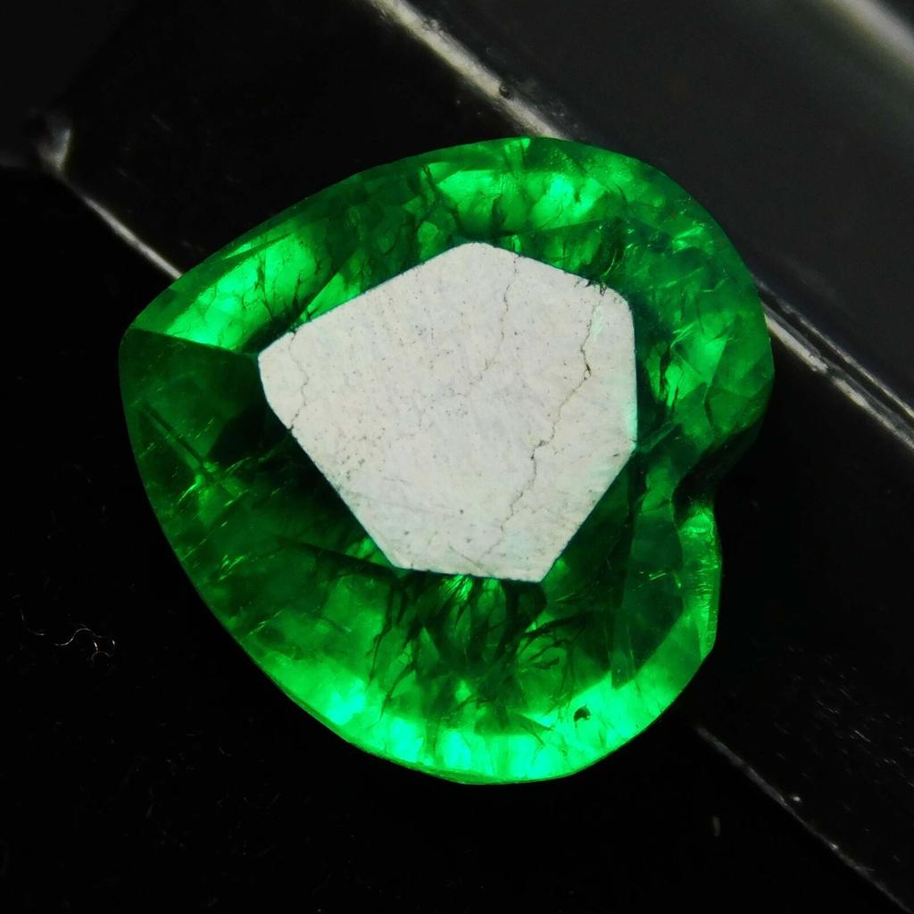 6.15 Ct Top Rich Green Natural Emerald Heart Cut?CERTIFIED Loose Gemstone 1A-3514b