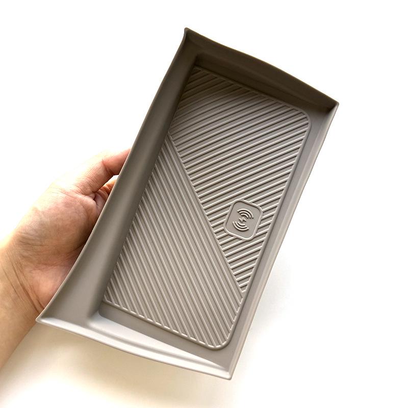 Volvo XC60 Wireless Charging Silicone Pad: Dustproof, Non-Slip Storage for Center Console Modification, Fits 26 Models