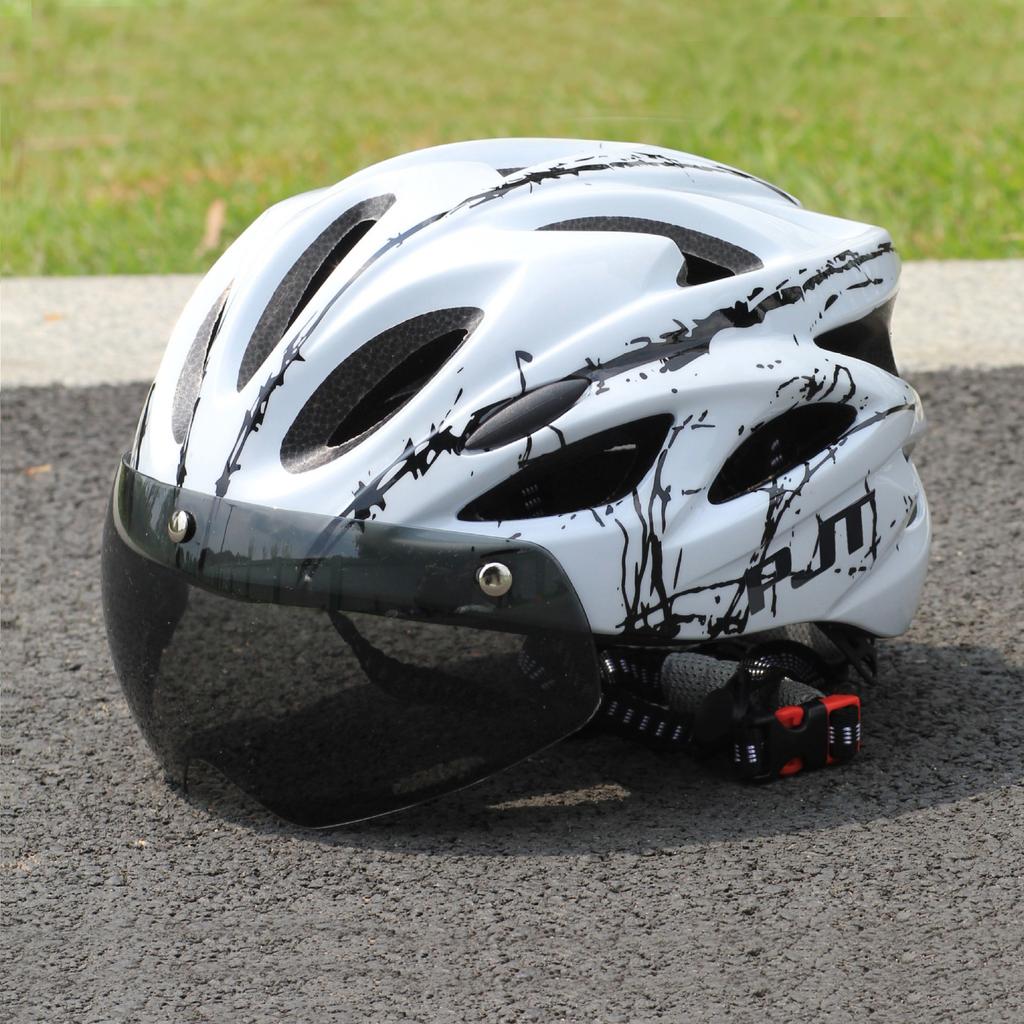 PJT Ultra-Light Bicycle Helmet Lightweight PC Shell & EPS Foam Construction Cycling Helmet MTB 18 Ventilation Vents Bike Helmet