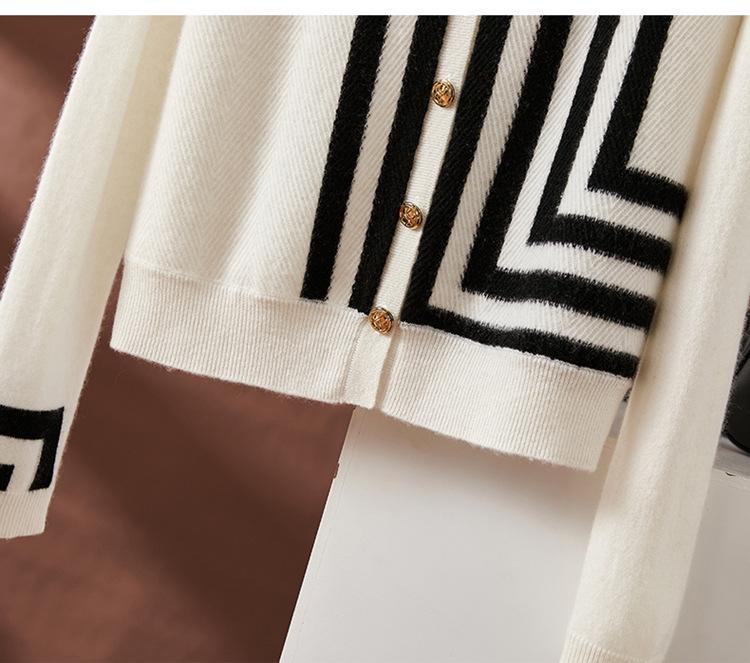 Women's French Coco Style Striped Cashmere Cardigan – Round Neck Autumn/Winter Loose Knitwear