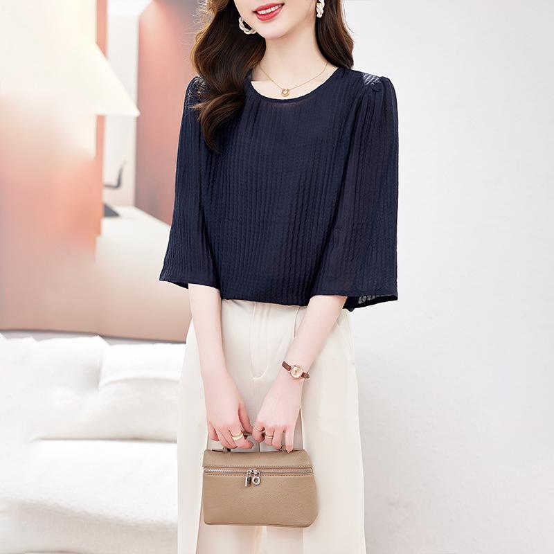 

Double-layer wrinkled silk shirt women s summer new round neck simple solid color medium-sleeved mulberry silk shirt top M Темно-синій
