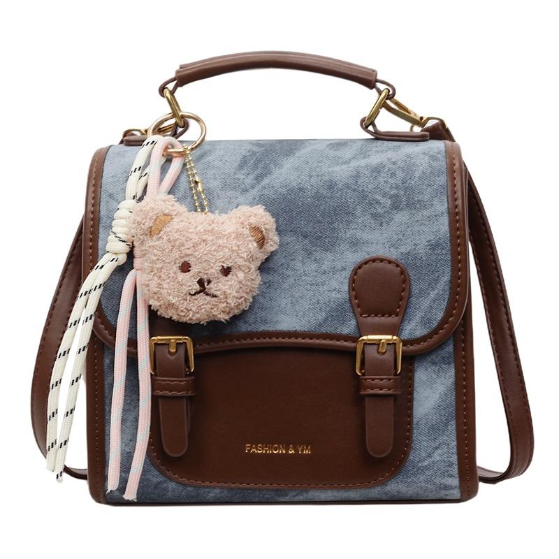 New backpack women's fashion leisure niche students class schoolbag Korean version of street trend lightweight travel backpack