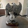 Resin Bird Sculpture Ornament with Spreading Wing Motivational Gift for Modern Homes Office Desk Shelf Decoration