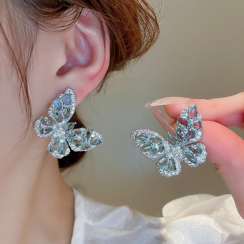 European and American Exaggerated Heavy-duty Crystal Tassel Earrings for Women, Elegant and Sophisticated Earrings, Trendy New Bestsellers