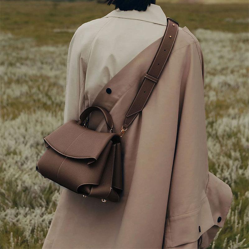 Fashion Popular Brand Women's Handbag High-texture PU Luxury Female Shoulder Bag Autumn New Ultra-light Commuter Crossbody Bags for Women Holiday Gift