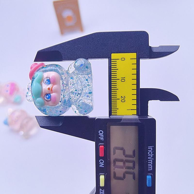 

4Pcs Glowing Mini Resin Sequins Crying Baby Moss Microlandscape Miniature Figurines Car Pendant Accessories Home Decoration