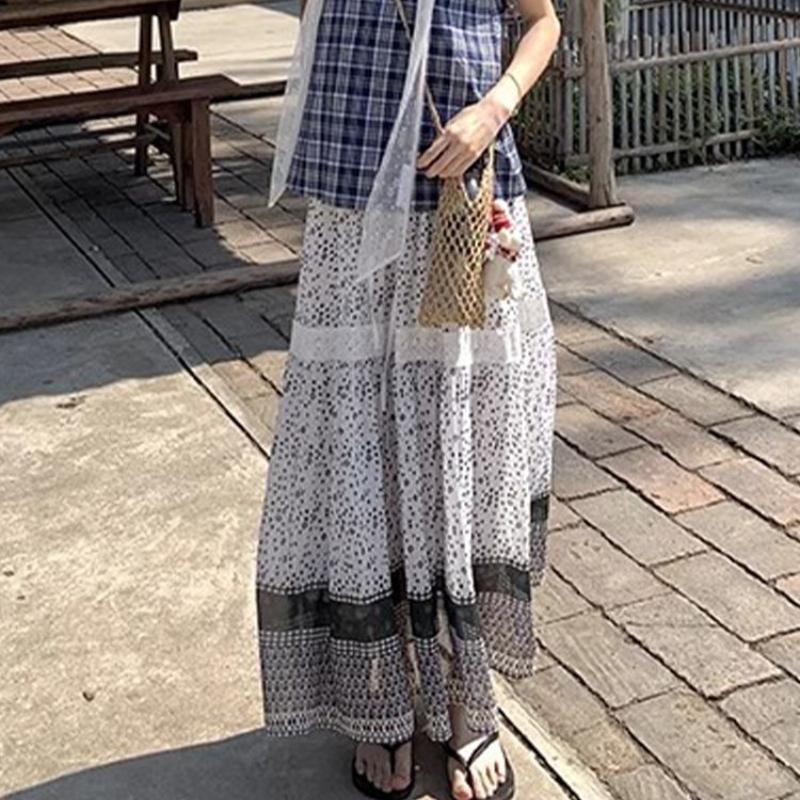 Bohemian Wasteland Style Vintage Floral Midi Skirt for Women - Summer Lace Patchwork Niche Design High-Waist A-Line Long Skirt