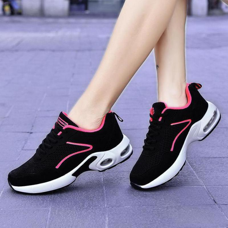 Fashion Black Sports Shoes Mesh Breathable Adult Sneakers Women Shoes Thick Sole Tennis Running Shoes 2025 Spring Summer Sneakers Ladies