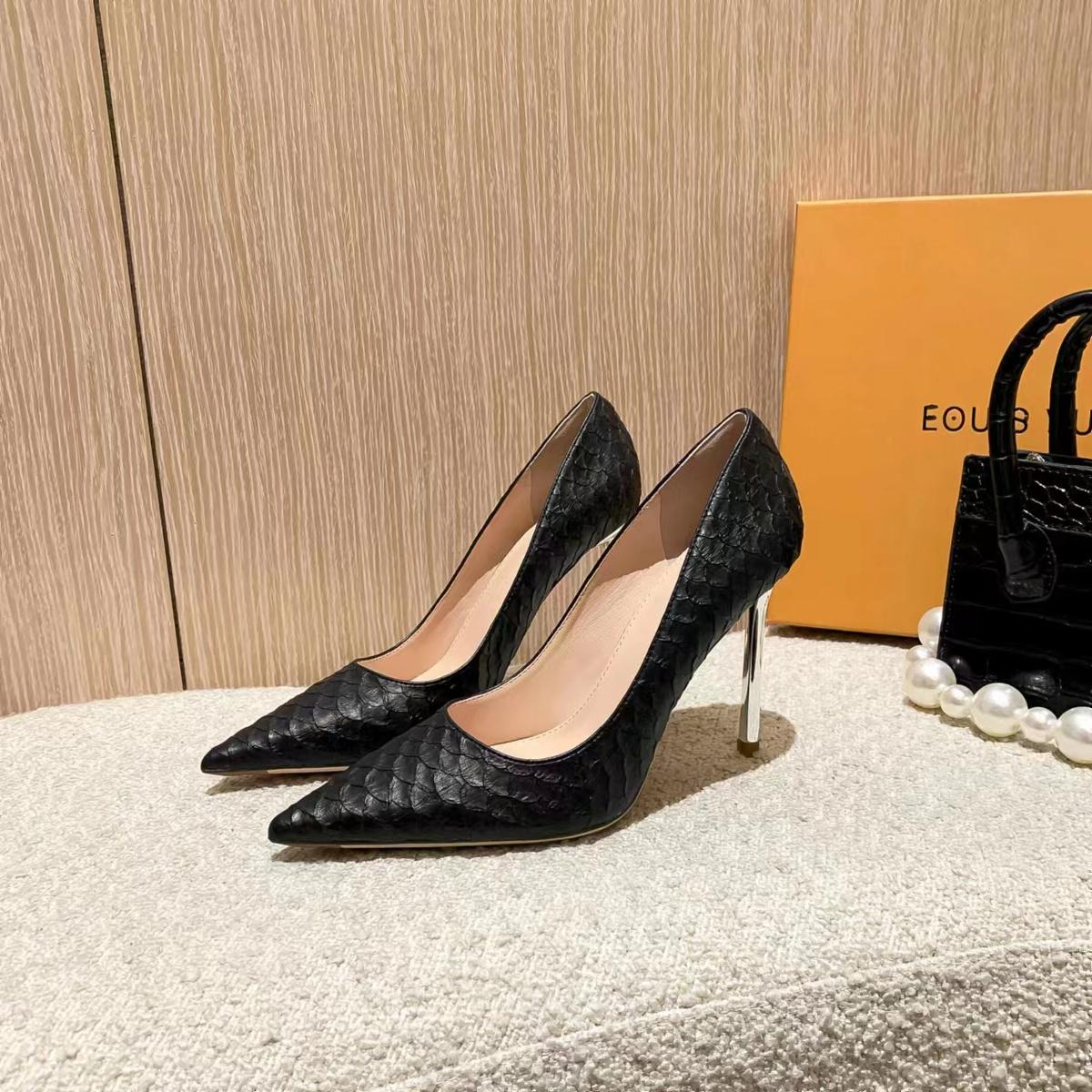 

Модные женские туфли-лодочки на тонком каблуке, сексуальные белые туфли на очень высоком каблуке, вечерние женские туфли, шикарные и элегантные, тренд 2024 года, повседневное молодежное платье 40