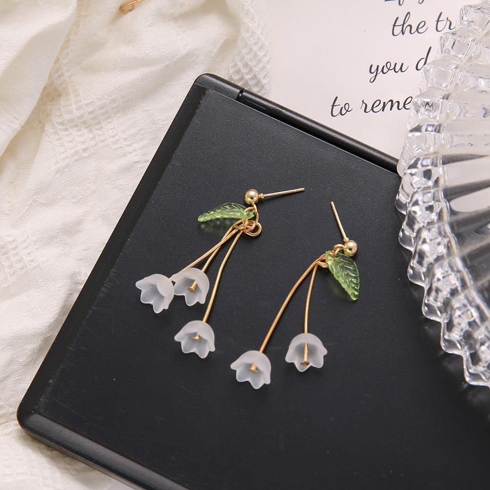 Korea Elegant Temperament White Color Petal Earrings for Women Wedding Party Jewelry Gifts