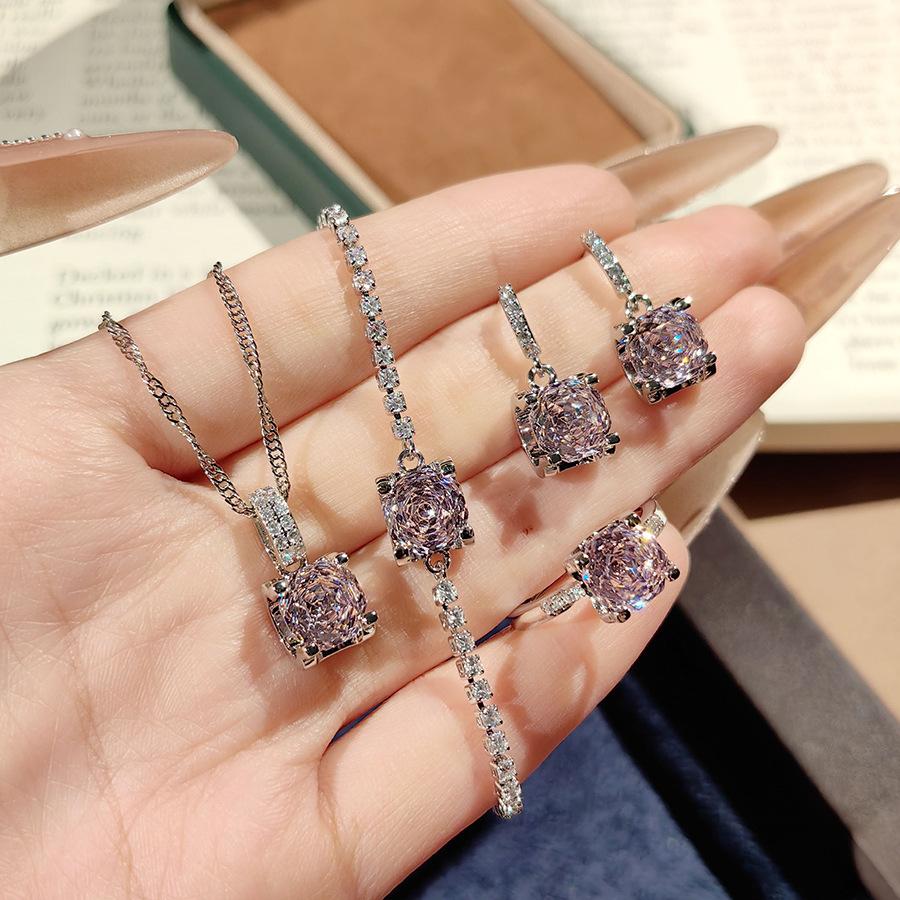 Classic Bull Head Star Anise Rose Cut Paraiba Pendant Necklace Colorful Diamond Stud Earrings Pink Diamond Ring Sea Blue Bracelet