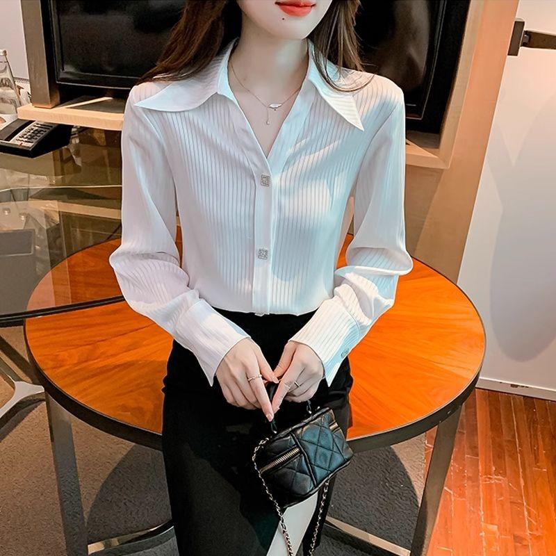 Modisches Damen-Chiffon-Streifenhemd Damen Herbst 2025 Neu Langarm-Oberteile Modischer und Vielseitiger Knopfleisten-Strickjacke