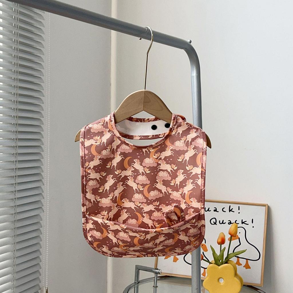 Wodoodporne śliniaki dla niemowląt klasy A - PU odporne na plamy z dużą kieszenią dla chłopców i dziewczynek