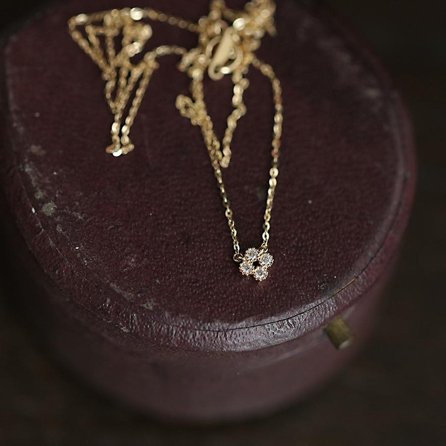 Collar Colgante Flor de Circonita Mini Chapado en Oro de 14 Quilates Plata de Ley 925 para Mujeres Niñas Joyería de Moda Regalos