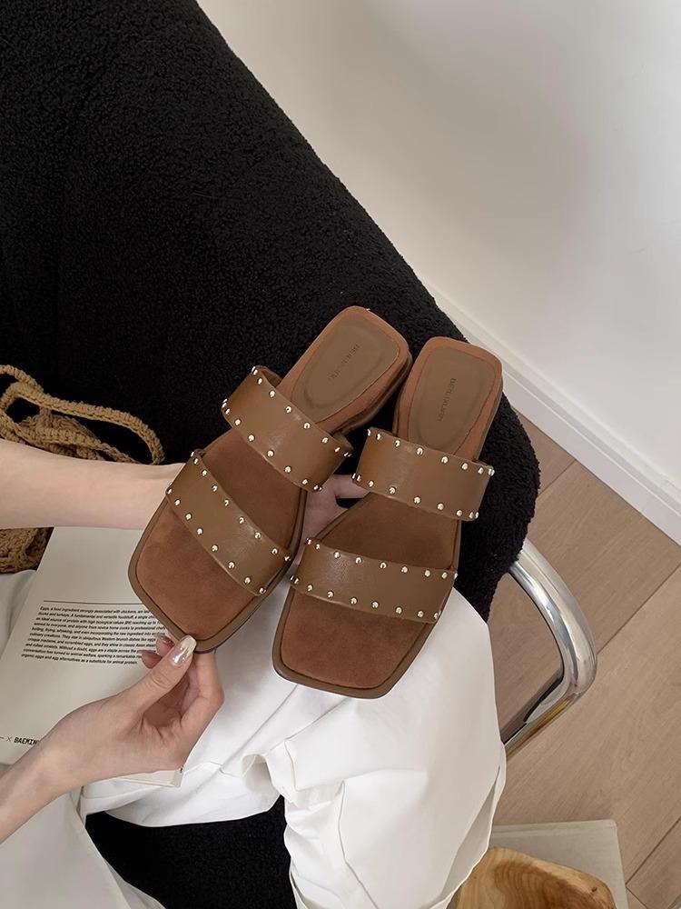

French retro rivets with small slope heels slippers women s summer wear seaside vacation casual beach sandals 35