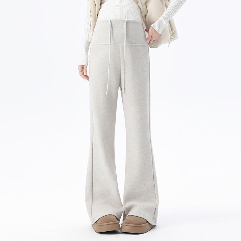 

2025 New Maternity Micro Flare Pants, Velvet, Autumn/Winter Style, Petite Fit M