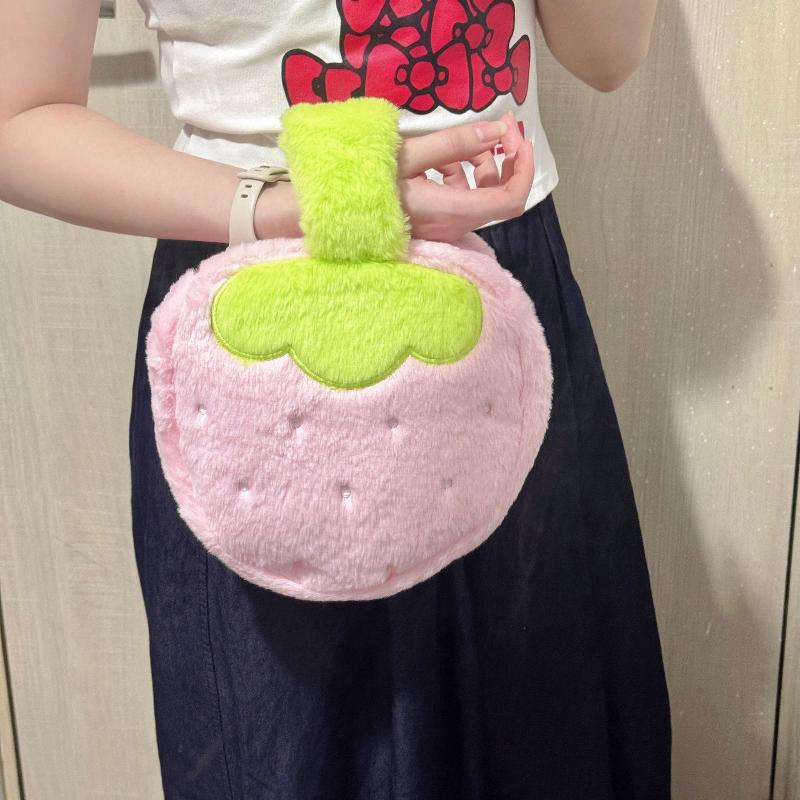 1Pcs Large Capacity Travel Toiletry Organizer Kawaii Strawberry Plush Makeup Bag Cute Cosmetic Pouch Storage Case For Women