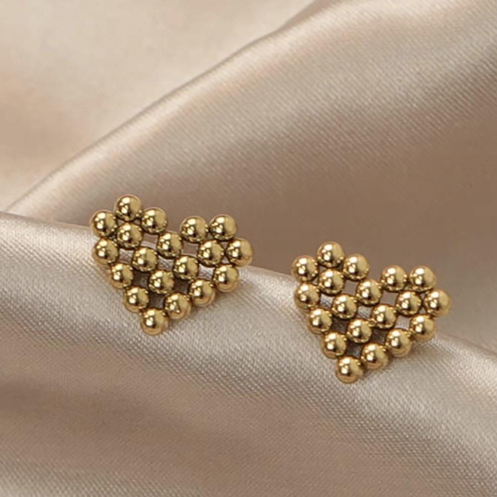 French personality trend niche peach heart stud earrings commuter versatile titanium steel earrings female niche