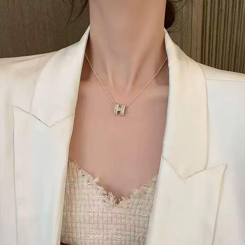 Gold Plated Copper H Letter Shiny Zircon Clavicle Necklace For Women