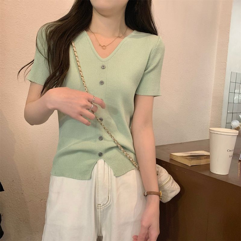 Women's White V-Neck Ribbed Knit Top Short Sleeve Button Down Asymmetric Hem Casual Tee