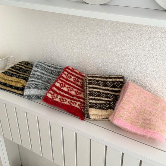 Winter Scarf Small Hole Design Thickened Warm Print Scarf Windproof Cold-Resistant Women Neck Warmer