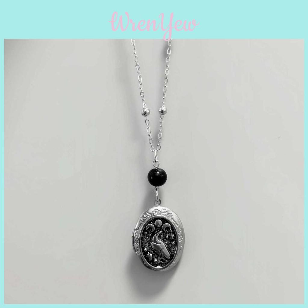 Unique Gothic Style Moon And Raven Necklace With Alloy Chain For Womens Fashion Accessory