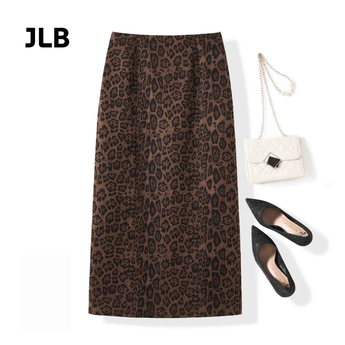 

Autumn/Winter 2025 Retro Leopard Suede Fishtail Skirt - Slimming and Versatile Fashion Staple M