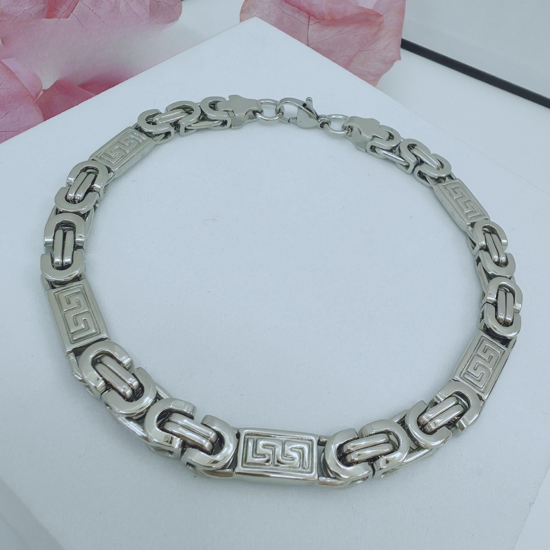 

2025 Ювелирные изделия Мужская мода Персонализированный браслет Петля Узор Великой Китайской стены Межцветный Ручная работа Плоская цепь 22cm