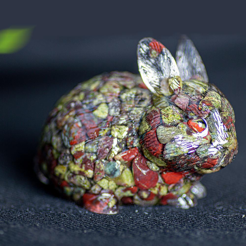 Natural Crystal Resin Bunny Figurine For Home Decor And Gift Giving