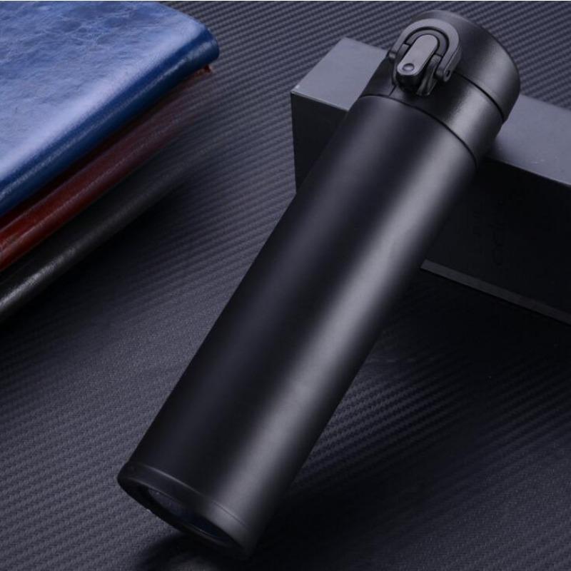 Neue Isolierflasche mit doppelter Edelstahl-Isoliertasse für Männer und Frauen, Begleittassen fürs Auto.