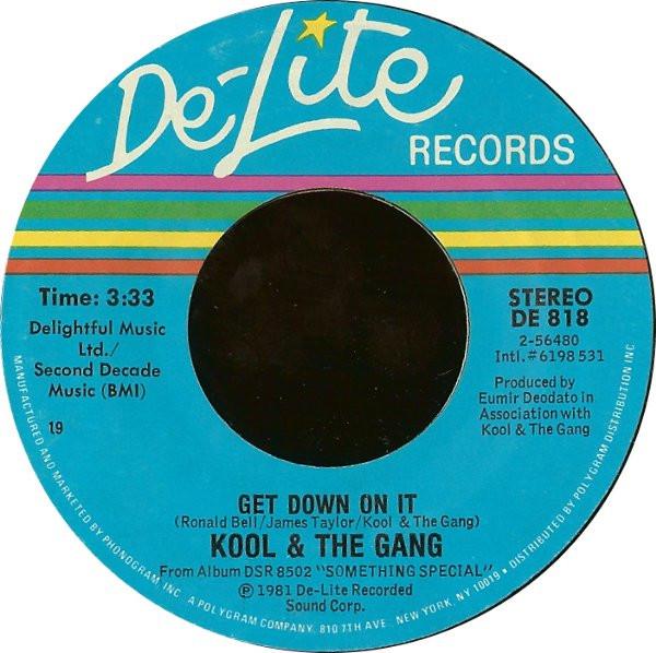 

7inch Record KOOL THE GANG Get Down On It Steppin Out DE818 DeLite Records 1981 US SoulFunk Used