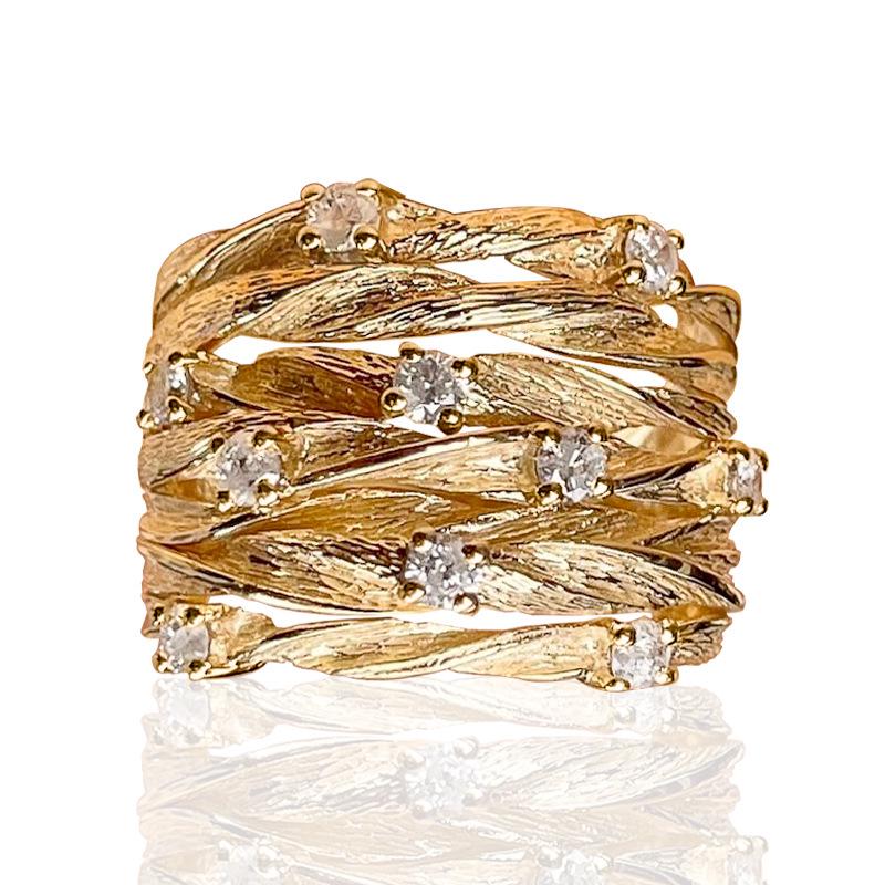Cao Shi Gold-Tone Winding Vine Ring for Women - Fashionable Wide Band with Sparkling Zirconia Bird's Nest Design
