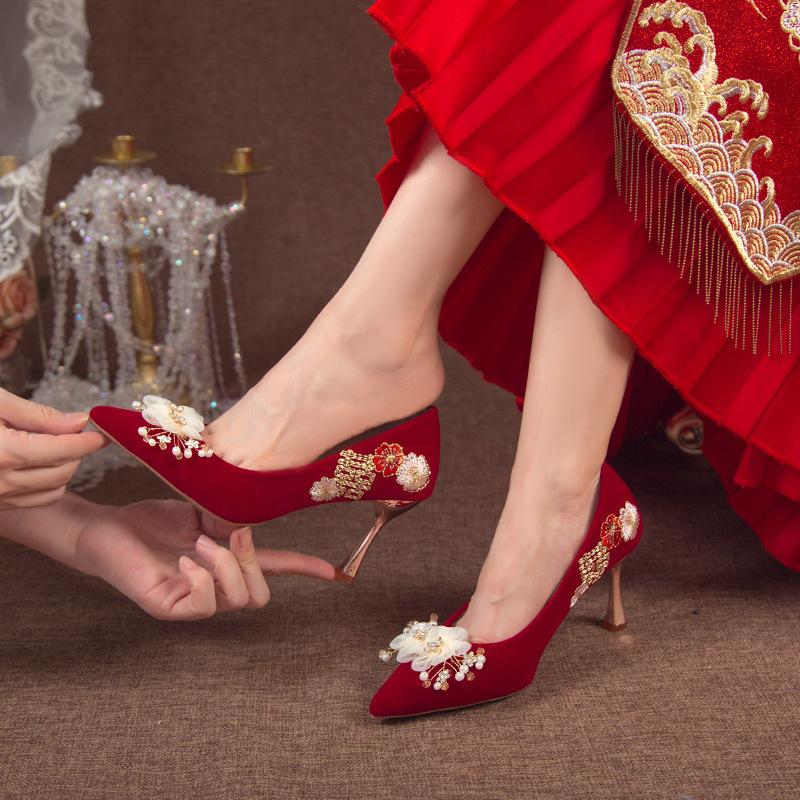 Brudesko 2025 høst ny fin hæl temperament burgunder showklær festlige bryllupssko blomsterbroderi høye hæler