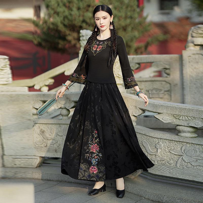 New Ethnic Women's Elastic Waist Retro Embroidery A-Line Skirt