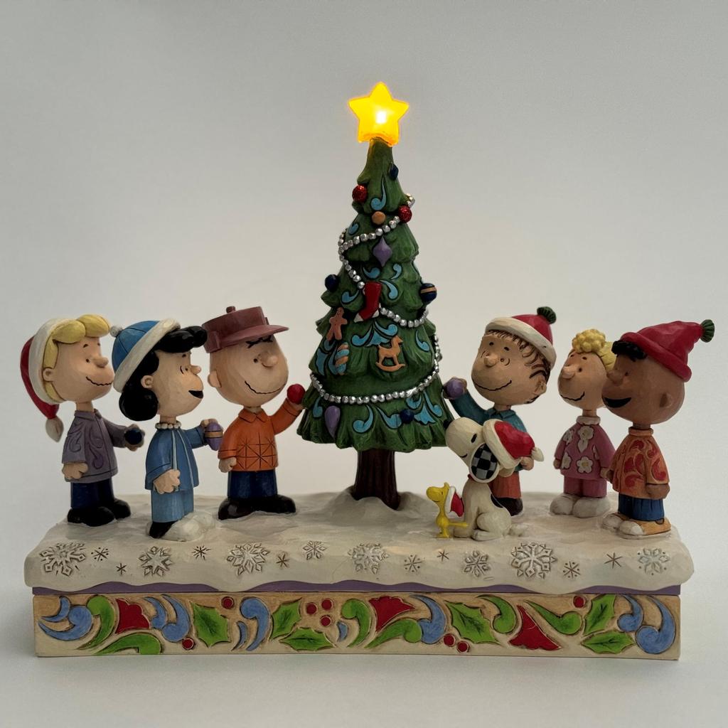 JIM SHORE Snoopy and the Peanuts Gang Decorated Tree 6017231 <Christmas>