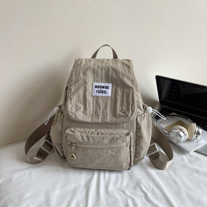 

2025 новый повседневный рюкзак рюкзак большой вместимости модный рюкзак для поездок на работу с затягивающимся шнурком и откидным клапаном хаки