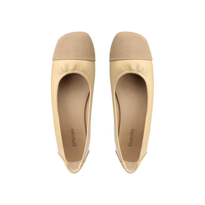 Sheepskin Version of the New Square Head Thick Heel Small Fragrant Wind Doudou Shoes Splicing Color Light Mouth Leather Round Head Flat Sole Shoes Wom