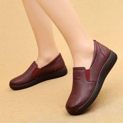 Spring Autumn Mom Flats Shoes Soft Sole Loafers Round Toe Shoes Flat Non Slip Casual Leather Elderly Leather