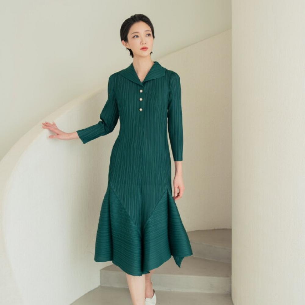 Plara Up To 88 Pearl butTon Tulip Pleats Dress