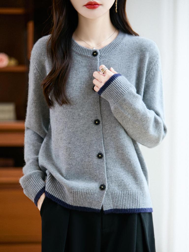 Women's Retro Camellia Button Cardigan - Elegant Niche Design for Spring & Autumn Versatility