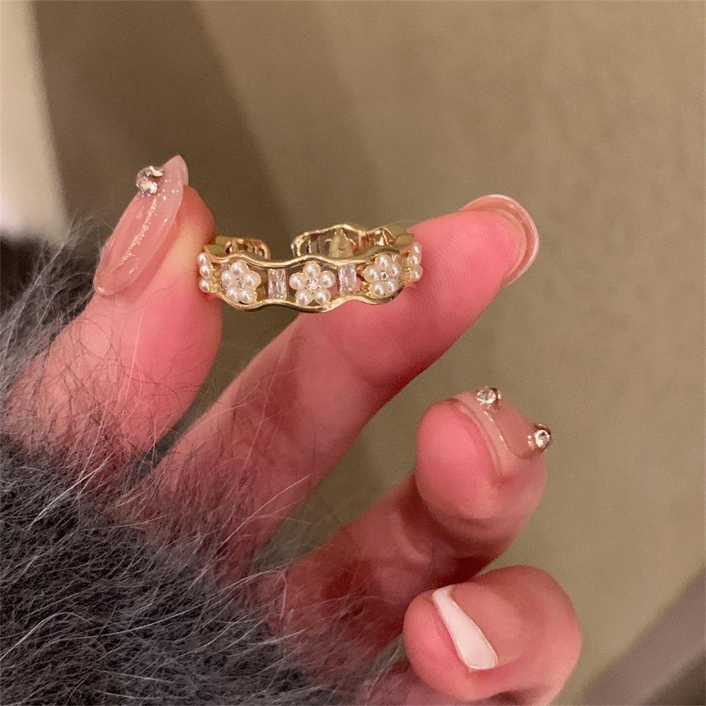 Gentle Sweet Flower Zircon Pearl Stacked Ring Female Ring 2025 Tide