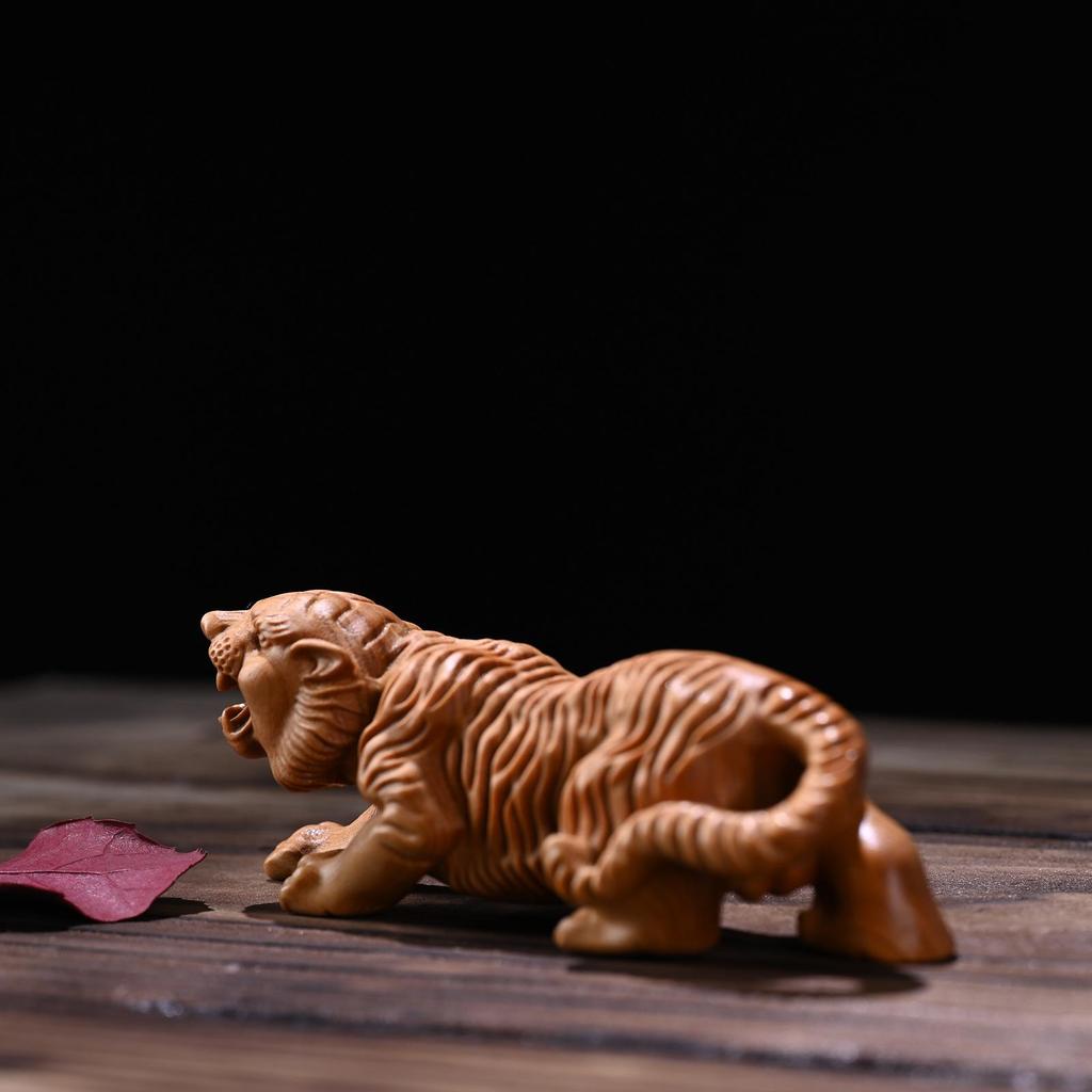 Burl Wood Carving: Fierce Tiger Ornament - Solid Wood Animal Figurine for Home or Car Decor
