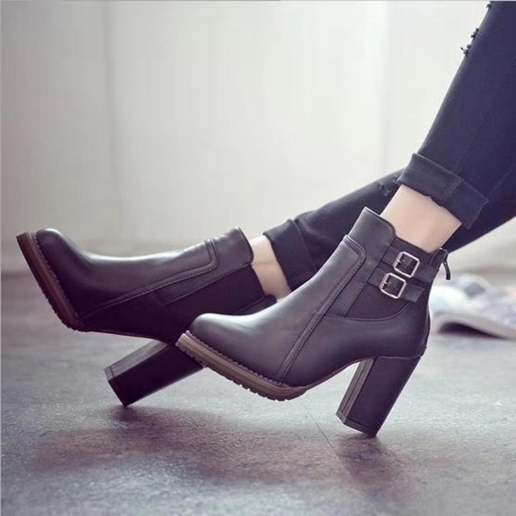 Large size thick-heeled knight boots autumn and winter new rear zipper belt buckle high-heeled short boots