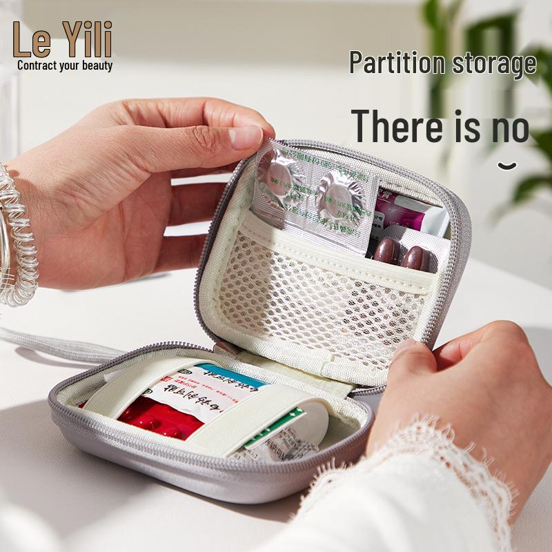 Compact Travel Medicine Organizer Bag - First Aid & Medical Storage for Students, Outings, Business Trips