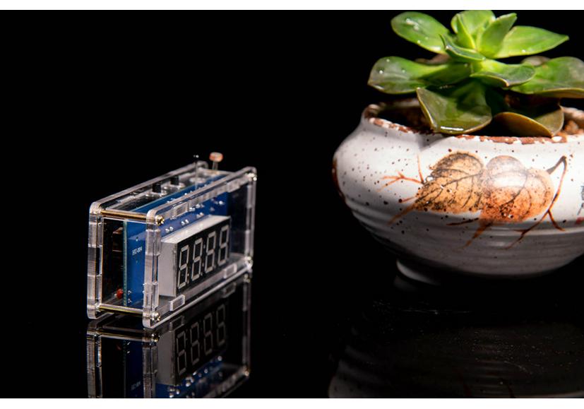 DIY LED Clock Kit: 51 Microcontroller, Light-Controlled, Temperature Display