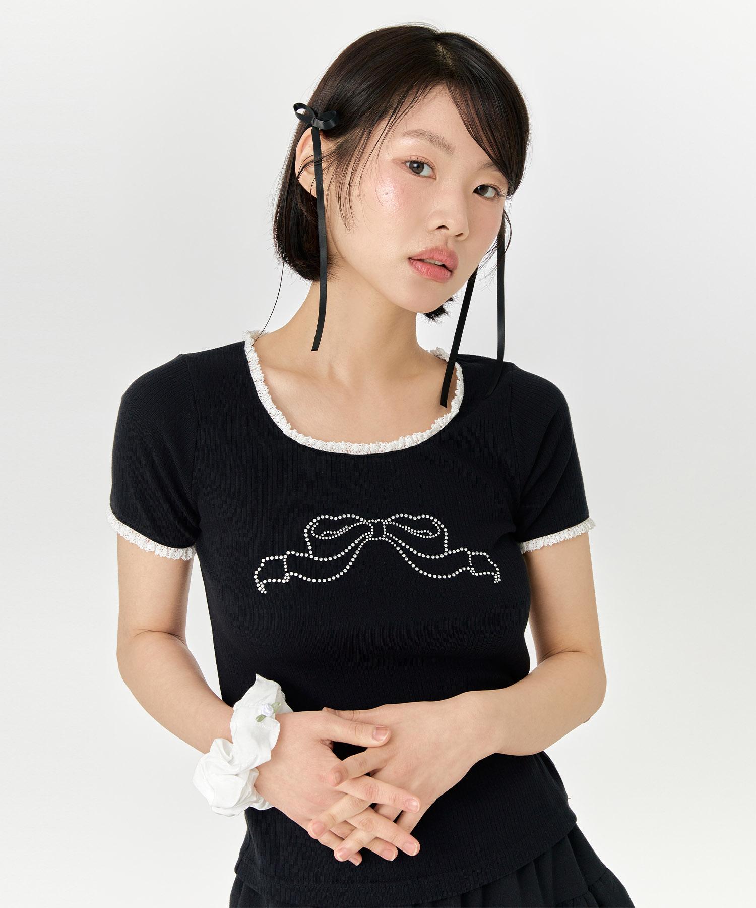Adore Bell Ribbon Cubic T-Shirt - Black