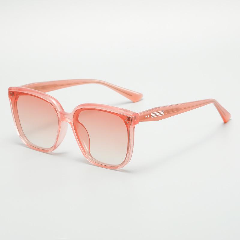 2242GM Trendy Polarized Sunglasses: Celebrity Style, UV Protection, Ideal for Driving