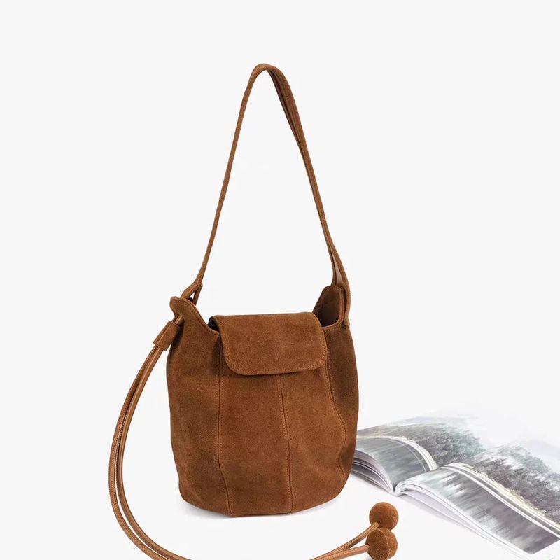 2025 New Nubuck Suede Bucket Bag Pumpkin Bag Women's Advanced Niche Design One Shoulder Armpit Bucket Bag